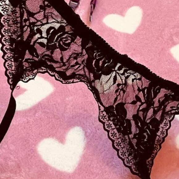 set of 4 Victoria's Secret lace garter belts size XS - Picture 12 of 12